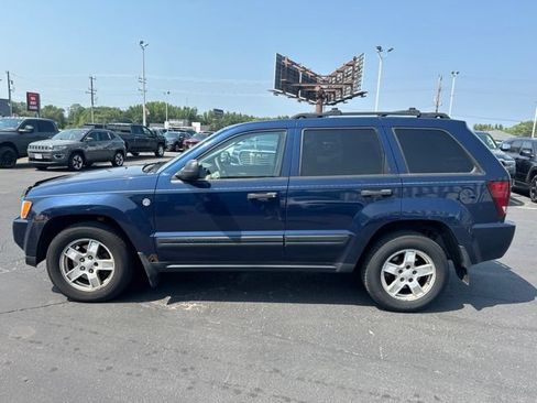 Used 2005 Jeep Grand Cherokee Laredo AWD/4WD image 5