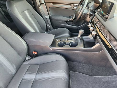 Used 2025 Honda Civic Sport image 13