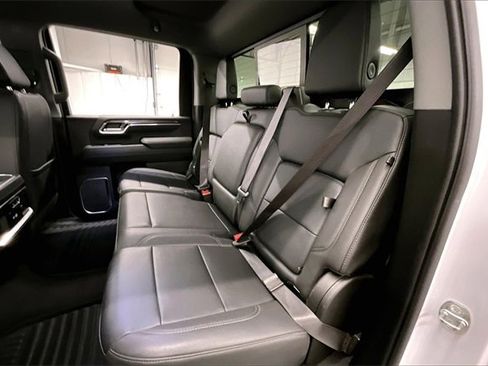 Used 2024 Chevrolet Silverado 2500 LTZ w/ LTZ Convenience Package image 21