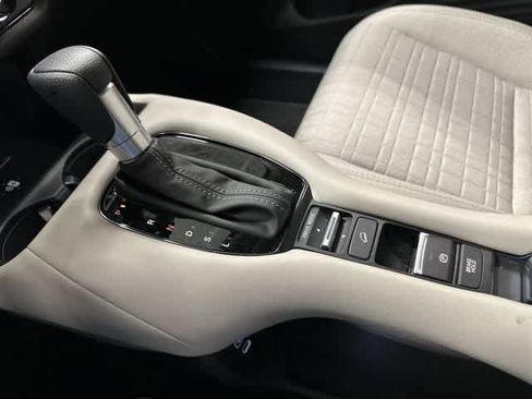 Certified 2026 Honda HR-V LX image 24