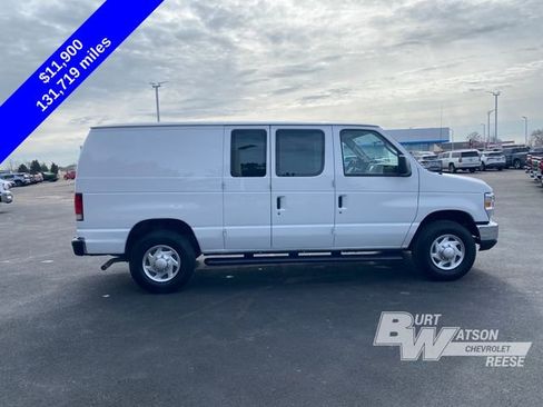 Used 2014 Ford E-250 and Econoline 250 w/ Power Group image 8