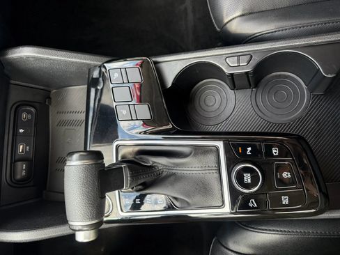 Used 2023 Kia Sportage EX FWD image 18