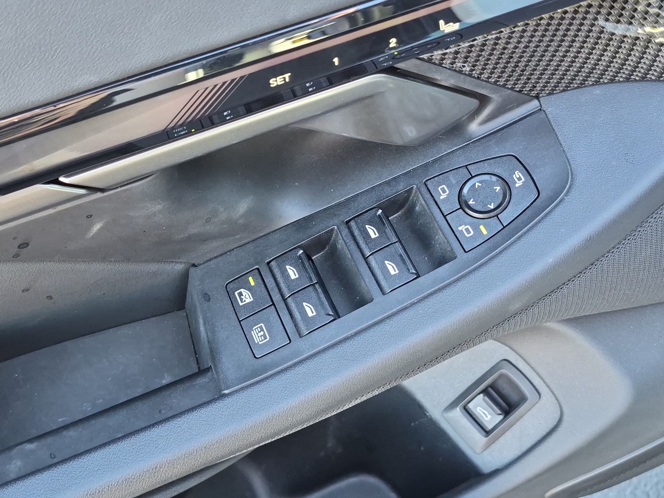 Used 2024 BMW i5 eDrive40i w/ Executive Package RWD image 14
