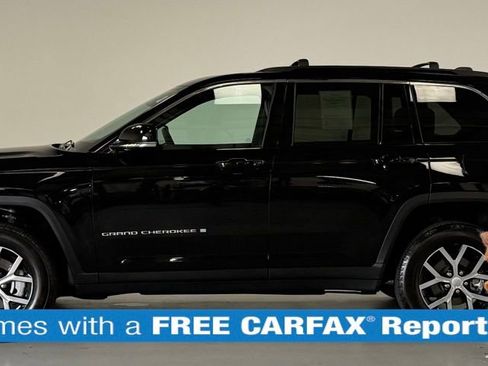 Used 2024 Jeep Grand Cherokee Limited image 2