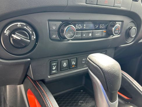 Used 2023 Nissan Frontier PRO-4X w/ Pro-4X Premium Package AWD/4WD image 37