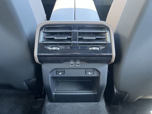 New 2026 BMW 530i w/ M Sport Package RWD image 31
