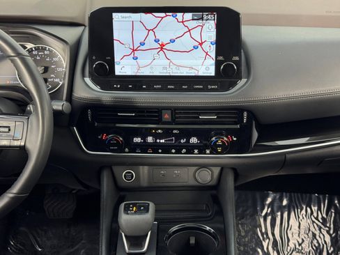 Used 2023 Nissan Rogue SL w/ SL Premium Package image 23