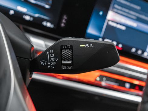 Used 2023 BMW i7 xDrive60 image 63