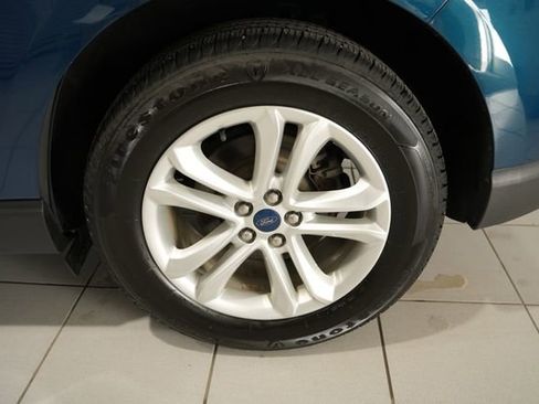 Used 2020 Ford Edge SEL AWD/4WD image 10