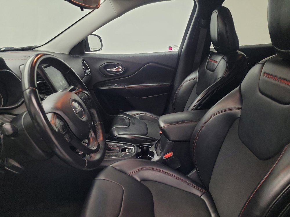 Used 2019 Jeep Cherokee Trailhawk AWD/4WD image 17
