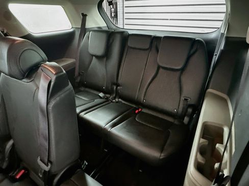 Used 2026 Kia Carnival FWD image 29