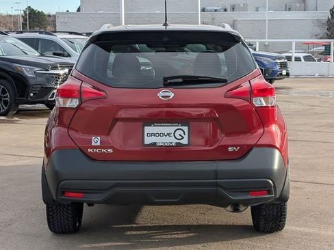 Used 2019 Nissan Kicks SV image 4