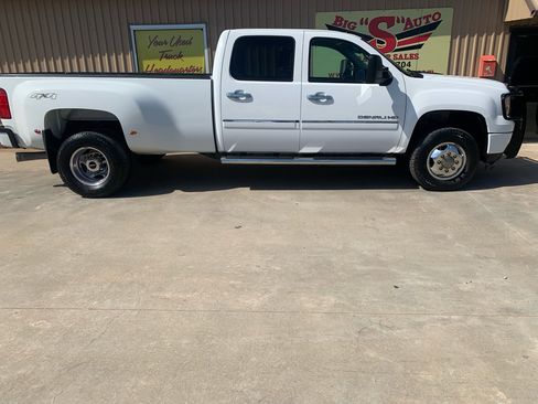 Used 2012 GMC Sierra 3500 Denali image 6