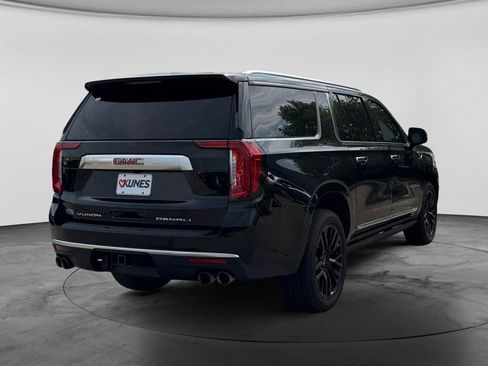 Used 2022 GMC Yukon XL Denali AWD/4WD image 10