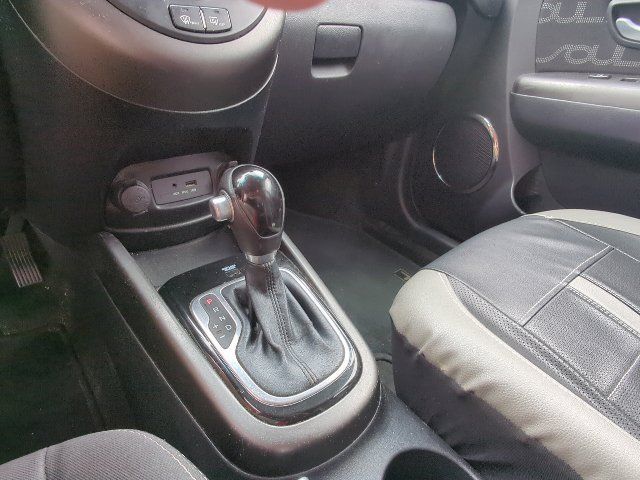 Used 2012 Kia Soul + FWD image 15
