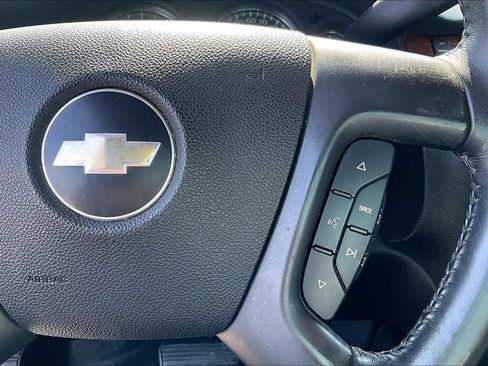 Used 2008 Chevrolet Avalanche LTZ w/ LTZ Preferred Equipment Group AWD/4WD image 19