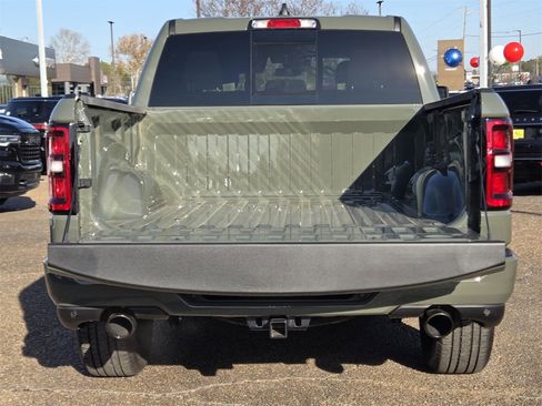 New 2026 RAM 1500 4x4 Crew Cab image 4