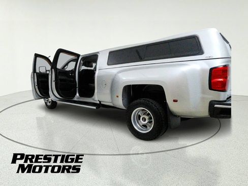 Used 2019 GMC Sierra 3500 Denali AWD/4WD image 12