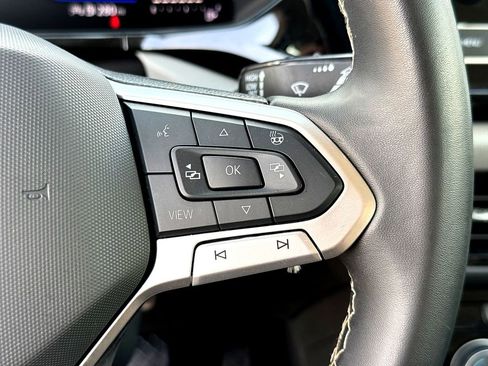 Used 2024 Volkswagen Taos S image 15