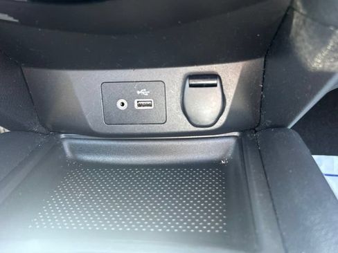 Used 2020 Nissan Rogue SV AWD/4WD image 22