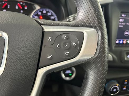 Used 2024 GMC Terrain SLE FWD image 16