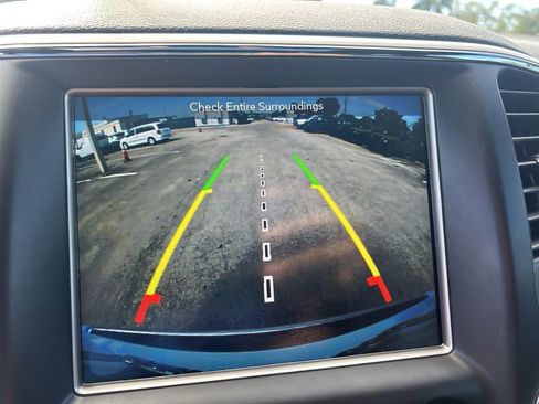 Used 2018 Jeep Grand Cherokee Limited w/ Mopar Chrome Edition Group image 14