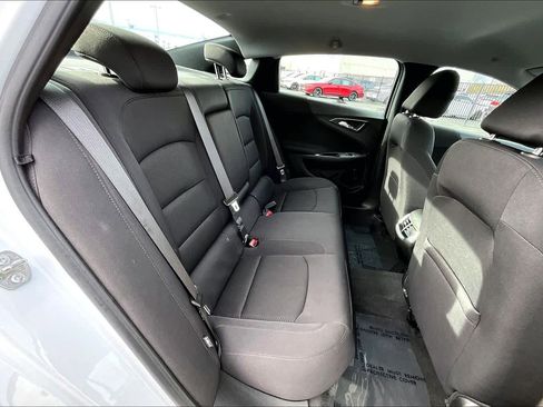 Used 2024 Chevrolet Malibu LT image 19