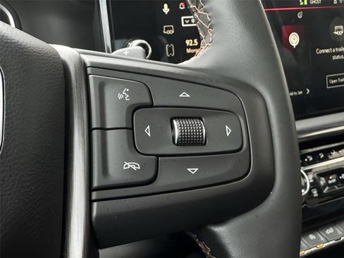 Used 2023 GMC Sierra 1500 AT4 w/ Technology Package image 22