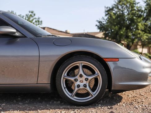 Used 2003 Porsche 911 Carrera RWD image 11