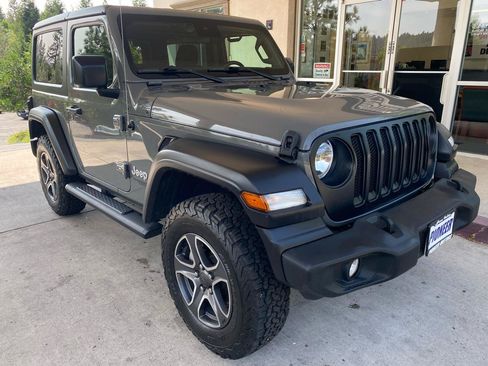 Used 2021 Jeep Wrangler Sport AWD/4WD image 8