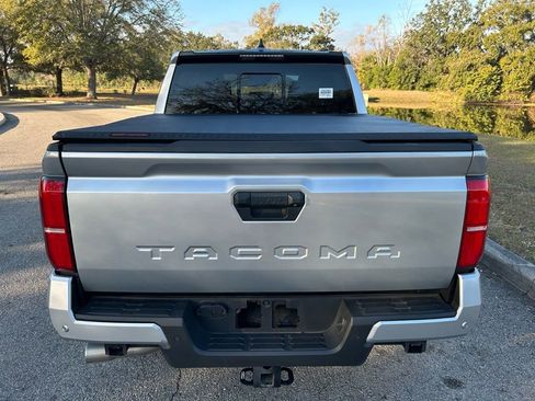 Used 2024 Toyota Tacoma SR5 w/ SR5 Upgrade Package image 4