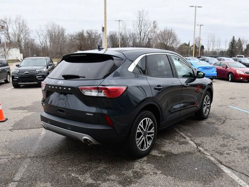 Used 2022 Ford Escape SEL image 6