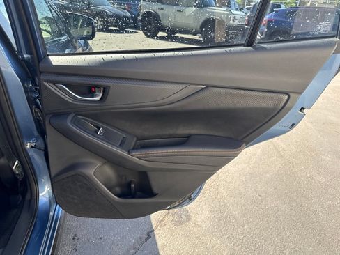Used 2023 Subaru Crosstrek 2.5i Limited AWD/4WD image 13