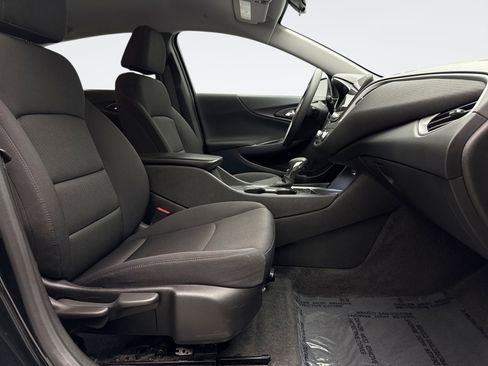 Used 2024 Chevrolet Malibu LT image 16