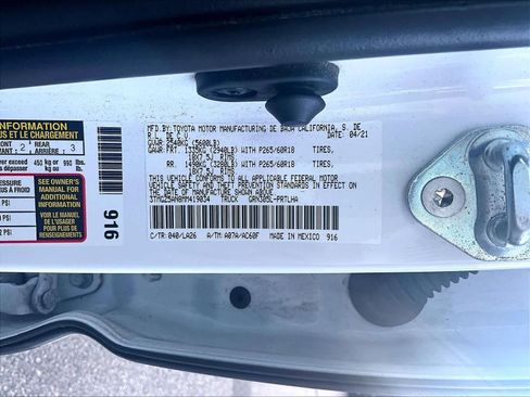 Used 2021 Toyota Tacoma Limited AWD/4WD image 6