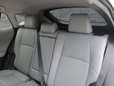 Used 2022 Toyota Venza XLE AWD/4WD image 31