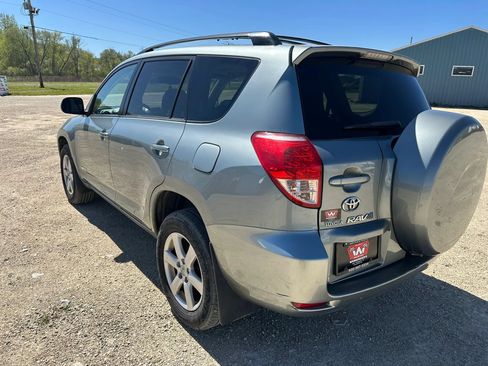 Used 2006 Toyota RAV4 Limited AWD/4WD image 8