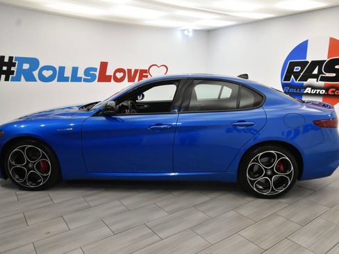 Used 2023 Alfa Romeo Giulia Veloce image 2