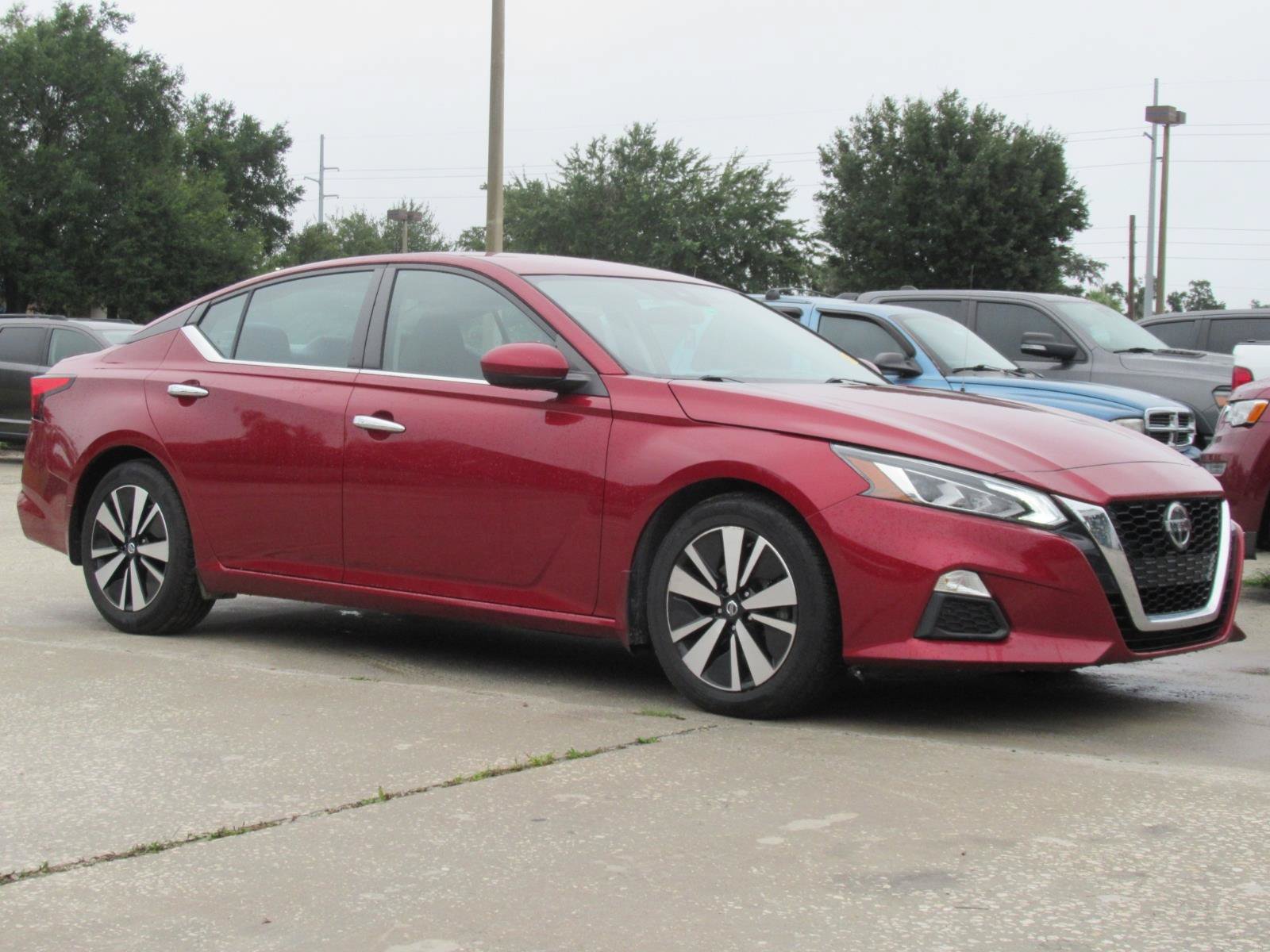 Used 2022 Nissan Altima 2.5 SV FWD image 1