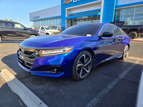 Used 2022 Honda Accord Sport image 4