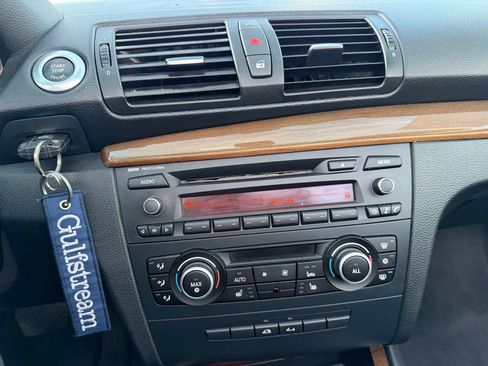 Used 2011 BMW 135i Convertible image 34