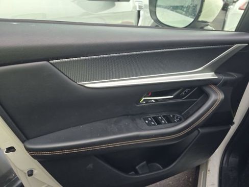 Used 2024 MAZDA CX-90 3.3 Turbo w/ Preferred Plus image 15