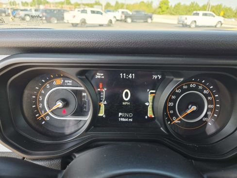 Used 2024 Jeep Wrangler Sport S image 26