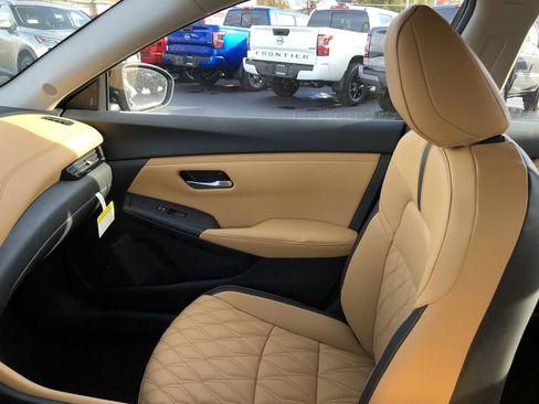 New 2025 Nissan Sentra SV w/ SV Premium Package image 31