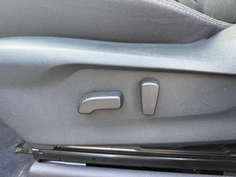 Used 2025 Subaru Ascent Premium AWD/4WD image 22