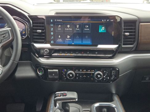 Used 2026 Chevrolet Silverado 1500 High Country image 16