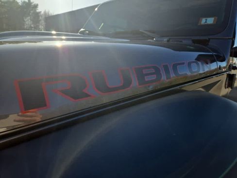 Used 2021 Jeep Wrangler Unlimited Rubicon w/ Safety Group AWD/4WD image 17