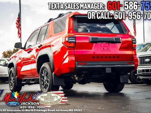 Used 2025 Toyota 4Runner SR5 image 4