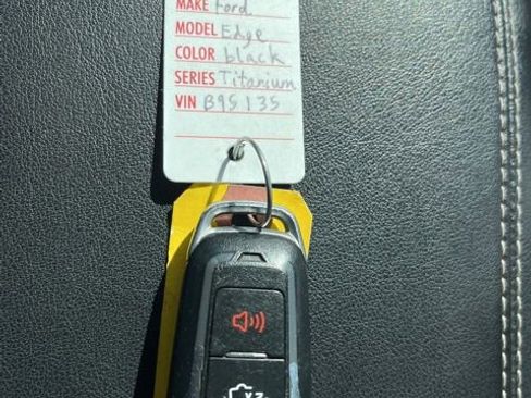 Used 2016 Ford Edge Titanium image 49