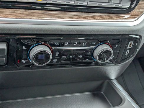 New 2026 Chevrolet Silverado 1500 RST w/ Dark Appearance Package image 25